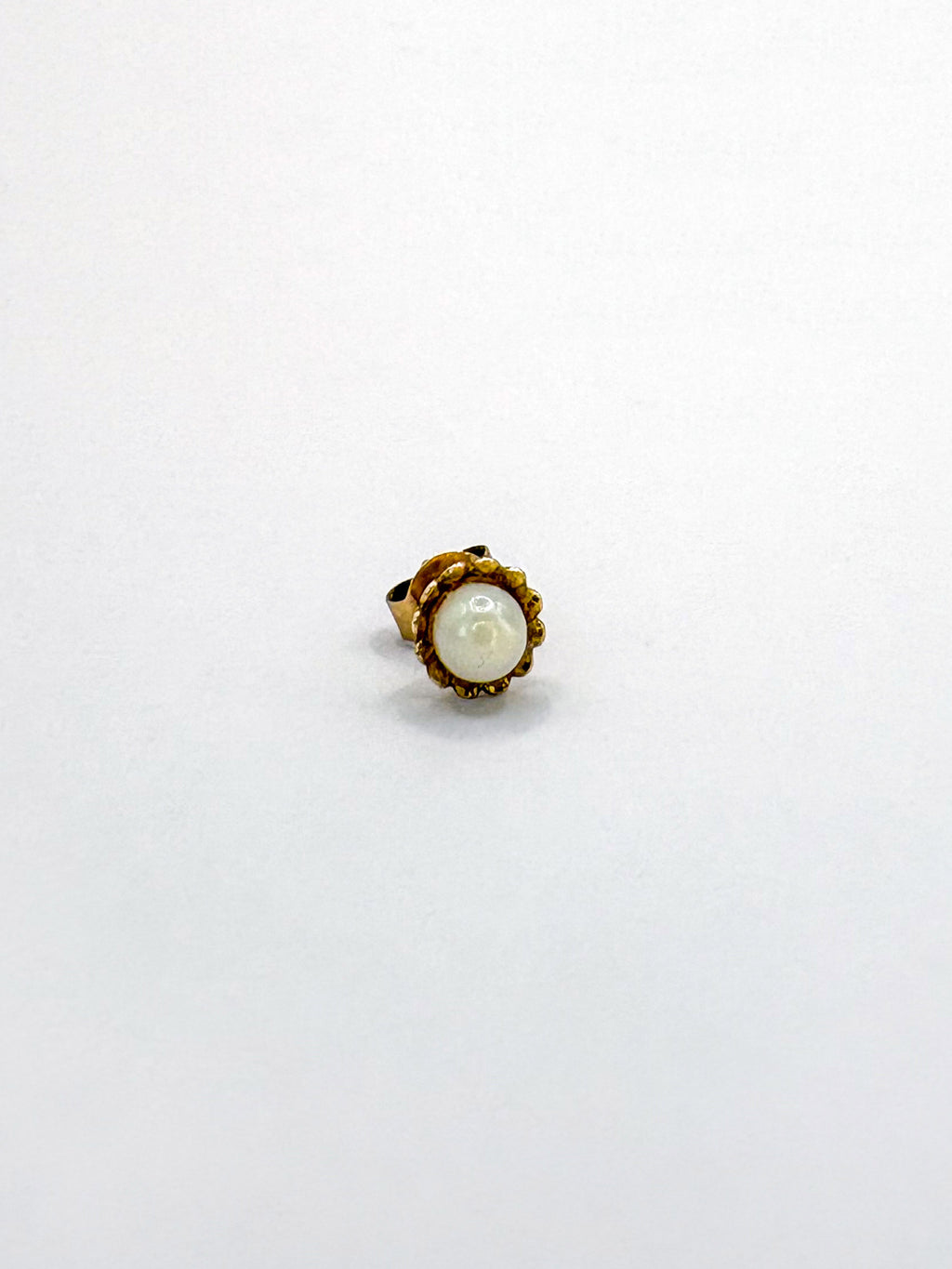 Single 9ct Gold 'Pearl Flower' Stud