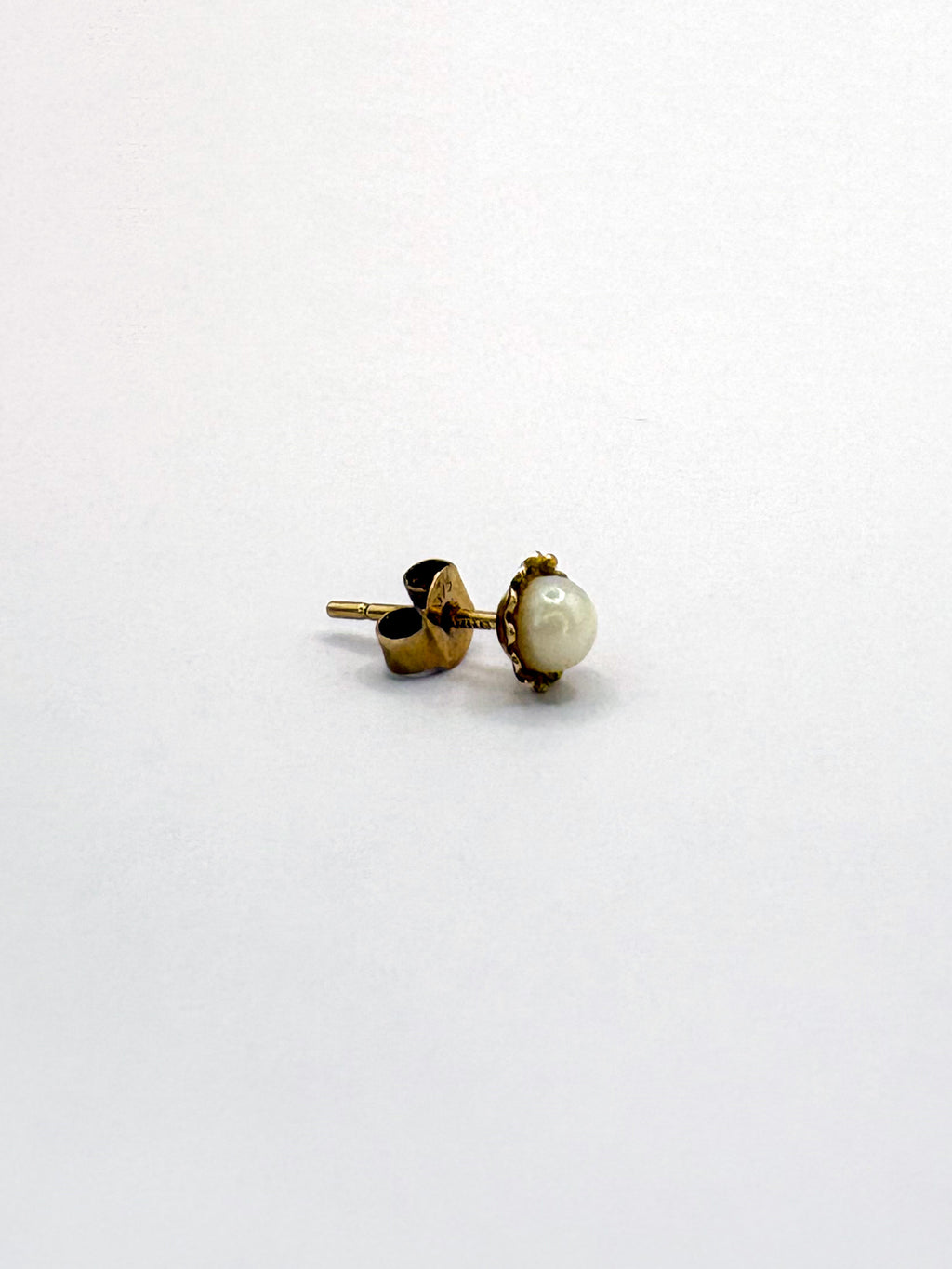 Single 9ct Gold 'Pearl Flower' Stud