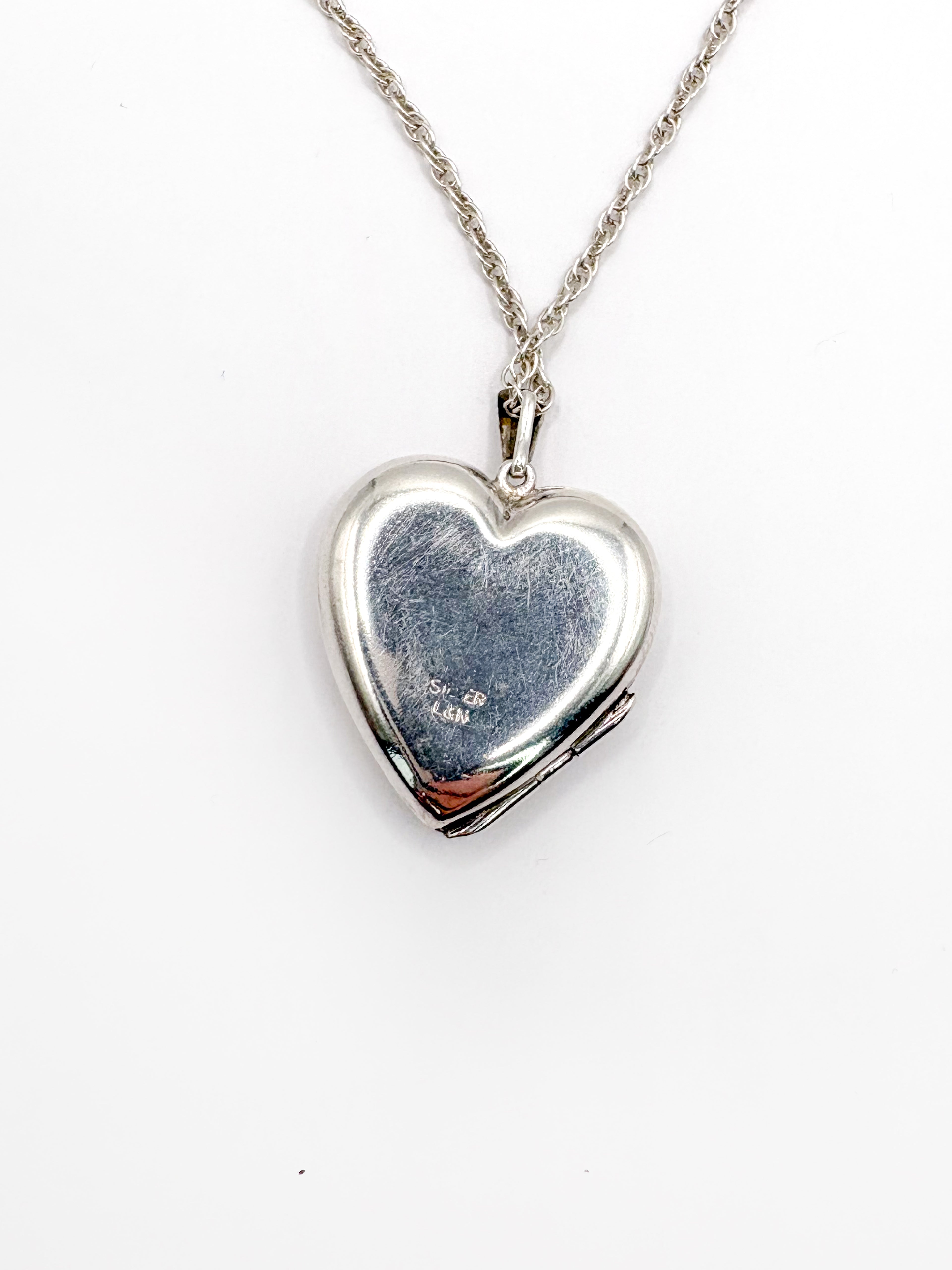 Vintage Sterling Silver Locket with Flower Engraving (Large)